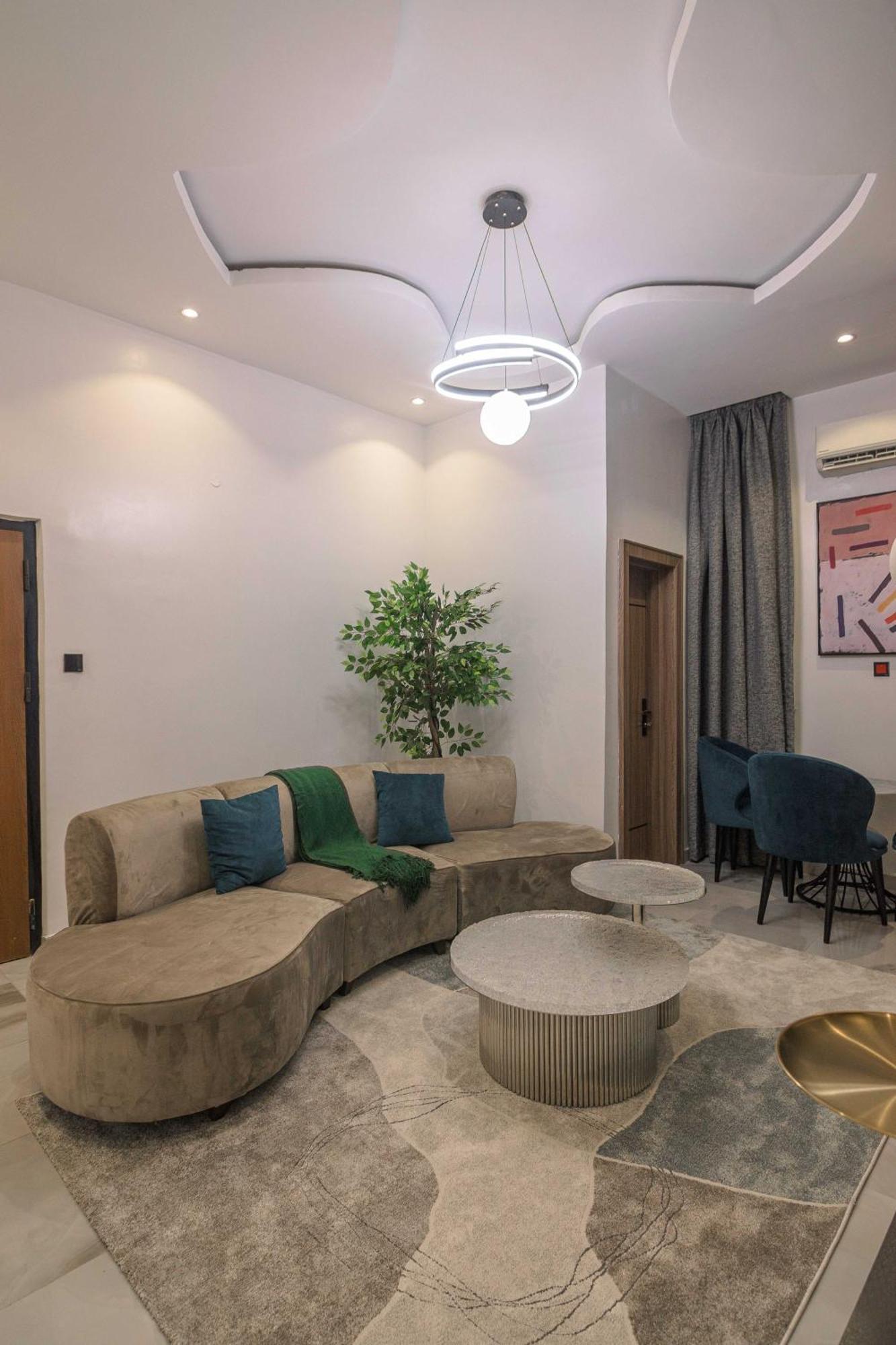 Aparthotel One90 *