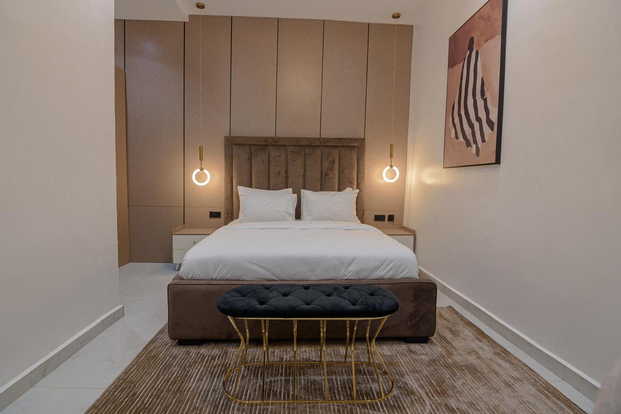 Aparthotel One90