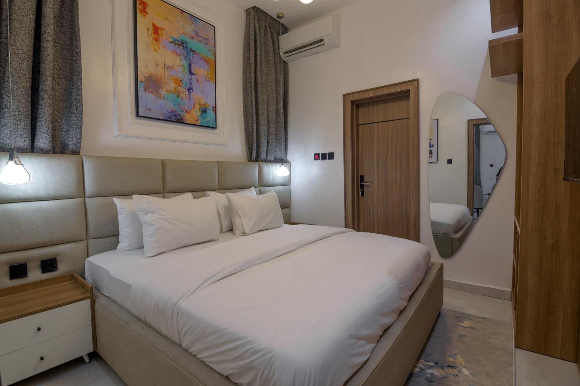 Aparthotel One90